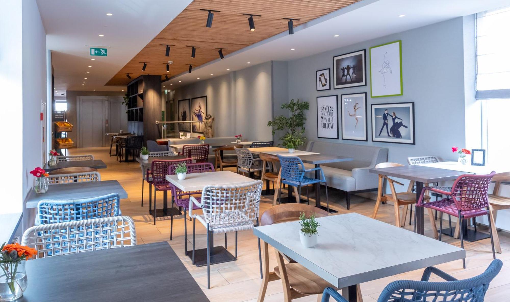 Hotel Ibis Styles Scheveningen 3*